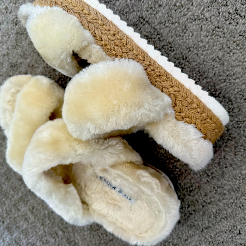 Steve Madden fur wedges
